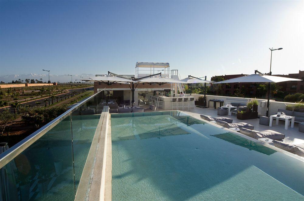 Cesar Resort & Spa Μαρακές Εξωτερικό φωτογραφία The rooftop pool at the hotel