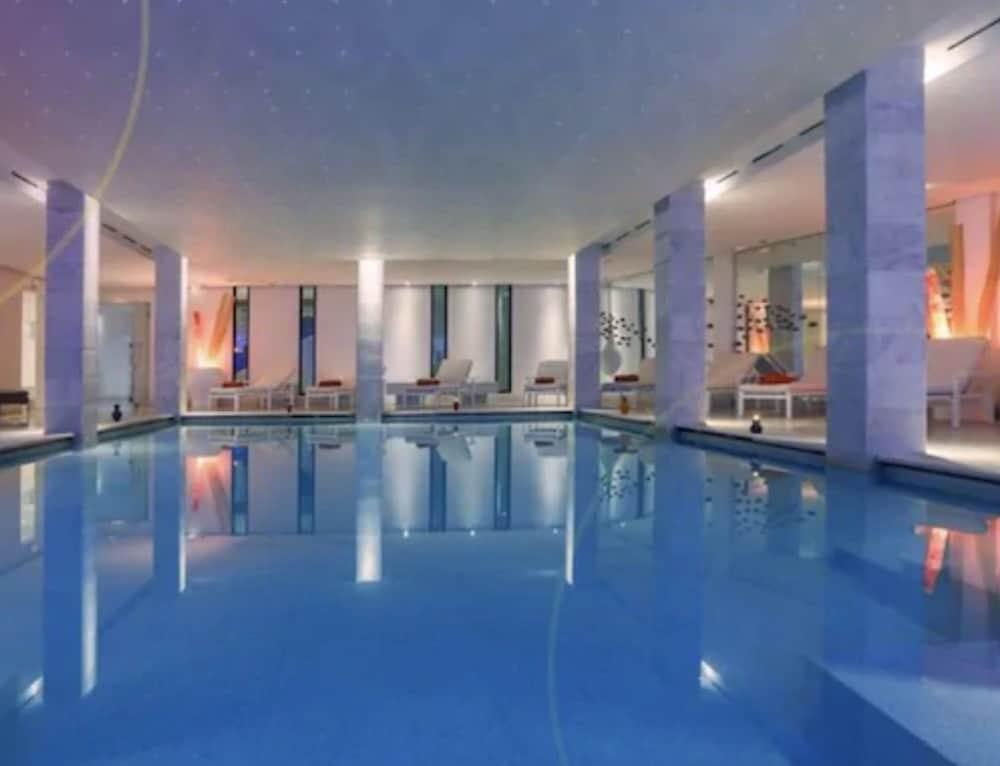 Cesar Resort & Spa Μαρακές Εξωτερικό φωτογραφία The pool at the Mandarin Oriental, Munich